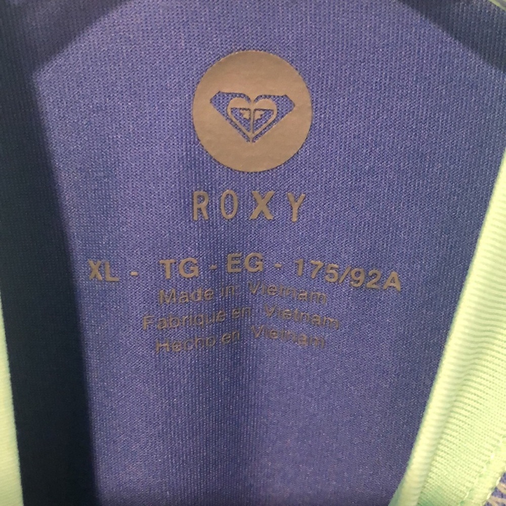 Roxy Rashguard Shirt - Picture 2 of 2
